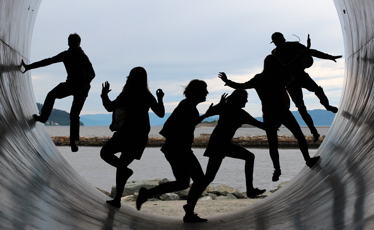 friendship, fun, backlighting, together, characters, people, tube, nature, fjord, water, sky blue, outlines, the shade, running, to dance, team, community, friendship, friendship, friendship, fun, together, people, people, team, team, team, team, team, community, community, community, community