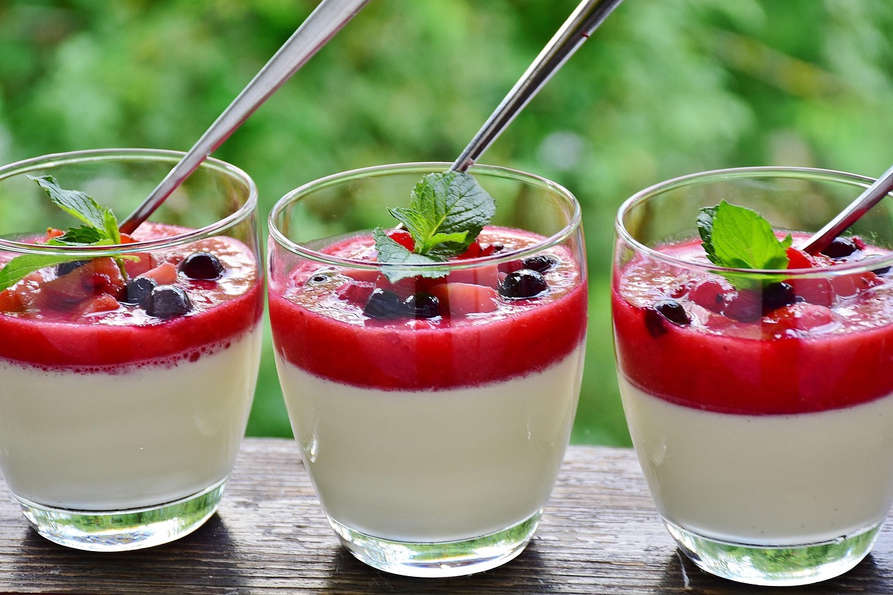 panna cotta, cream, dessert, yummy, sweet dish, cute, enjoyment, fruit, food, sugar, meal, sweet, glass, strawberries, strawberry sauce, wild berries, panna cotta, panna cotta, panna cotta, panna cotta, panna cotta
